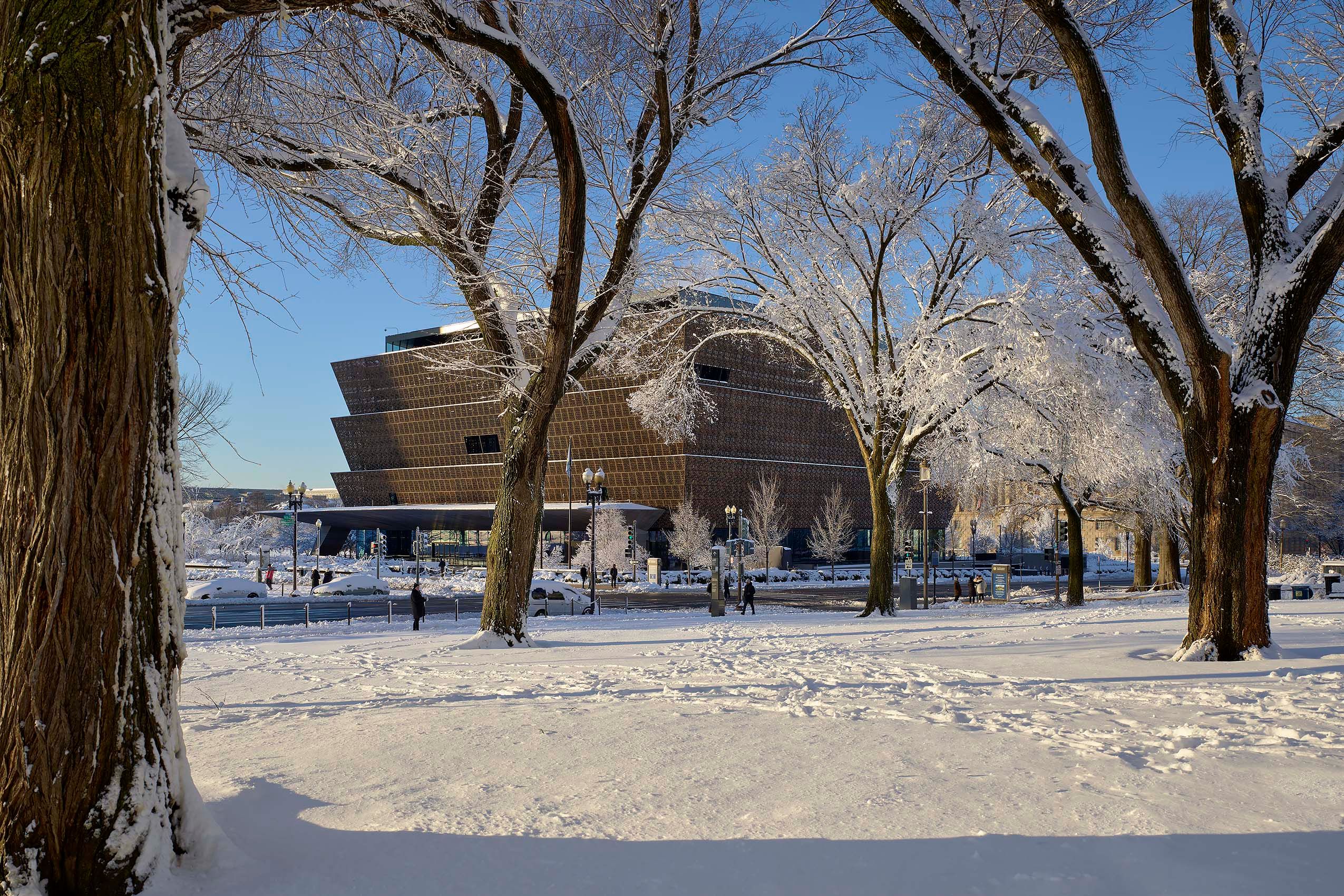FREELON ADJAYE BOND / SMITHGROUP  .  NATIONAL MUSEUM OF AFRICAN AMERICAN HISTORY & CULTURE  .  WASHINGTON DC