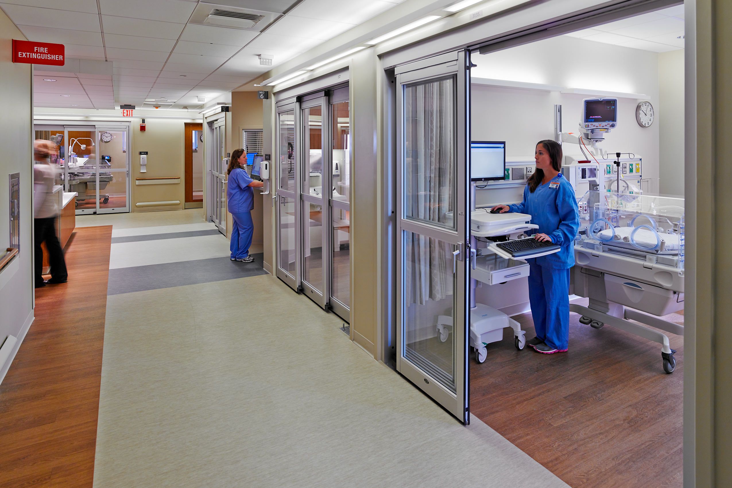 SMITHGROUP  .  HOLY CROSS HOSPITAL  ,  GERMANTOWN MD