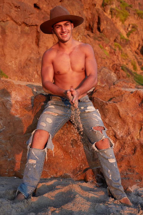 Model Tayne De Villiers