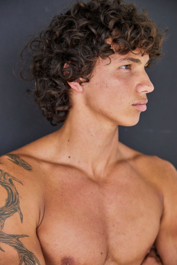 Model Zachary Velasco