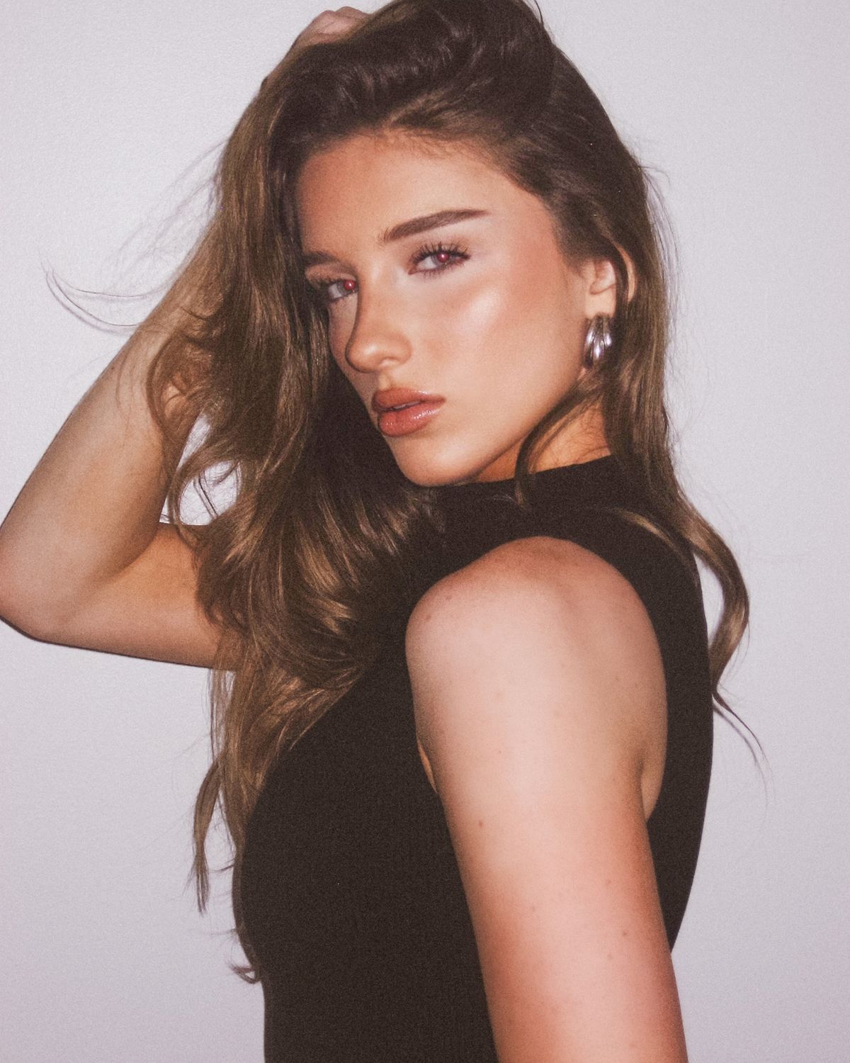 Model KELLY GALLO