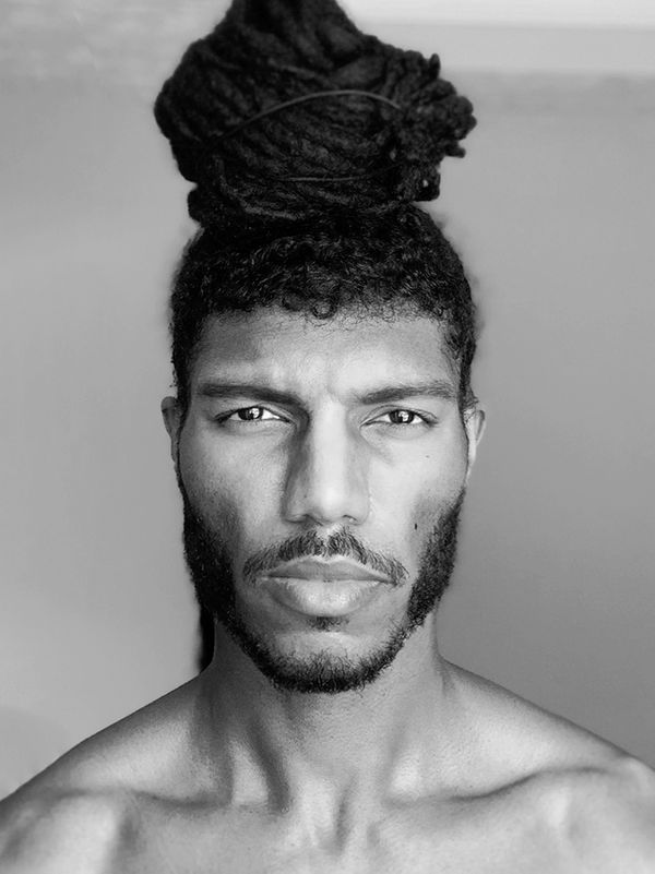 Model HARRISON JORDAN