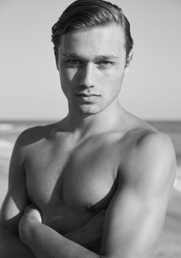 Model Eros Brunel 
