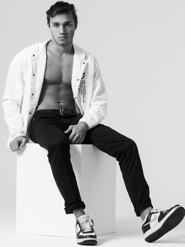 Model Eros Brunel 