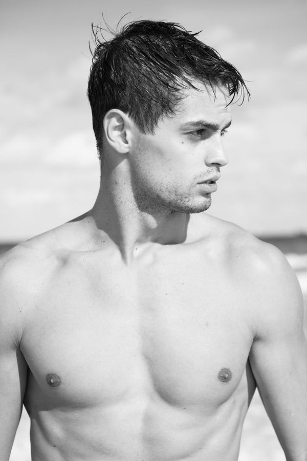 Model DANIEL YAKOBCHUK
