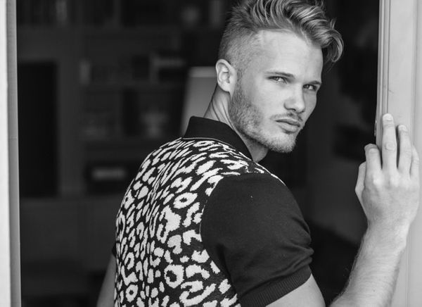 Model Michael Schramm