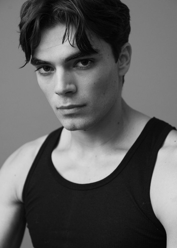 Model Mark Vega