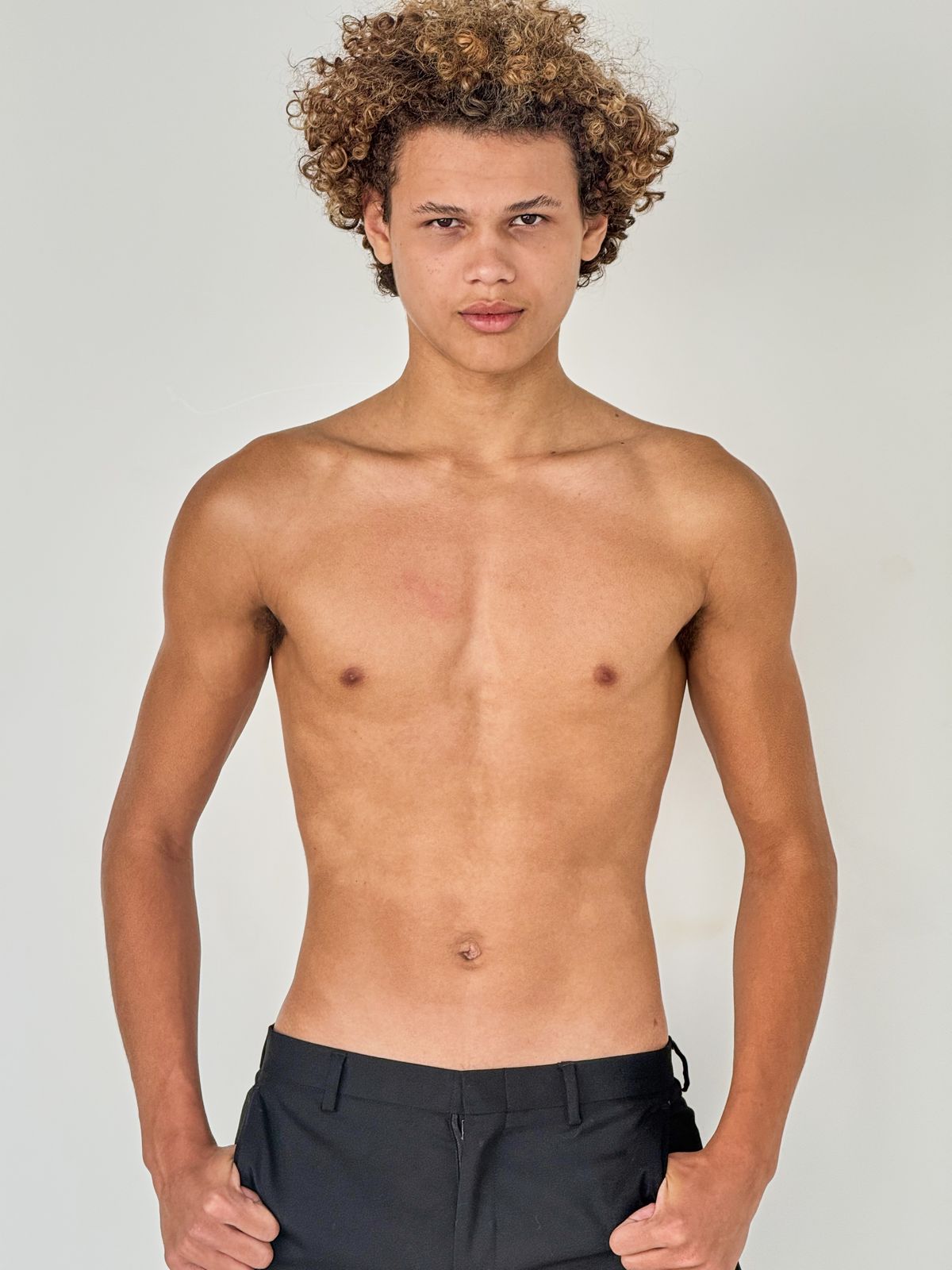 Model Lucas Von 