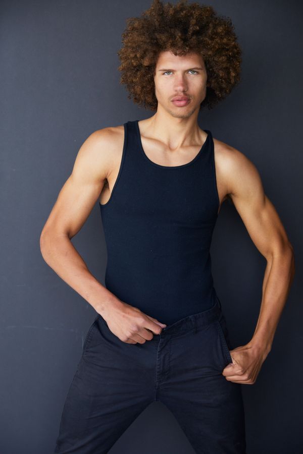 Model JAMIESON NELVIS 