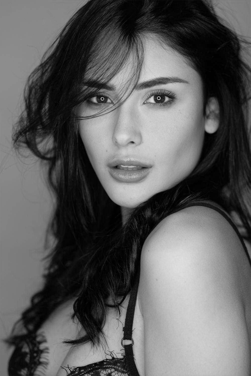 MODEL MARIA DIEZMA
