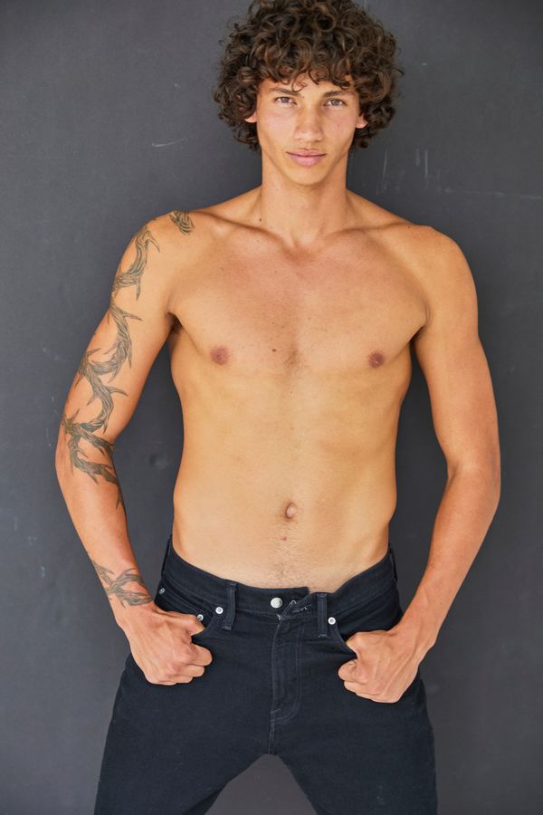 Model Zachary Velasco