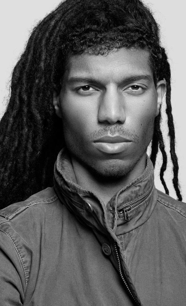 Model HARRISON JORDAN