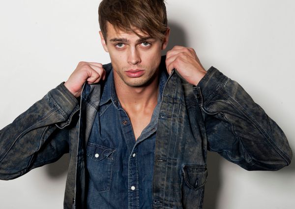 Model DANIEL YAKOBCHUK