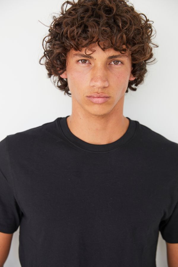 Model Zachary Velasco    