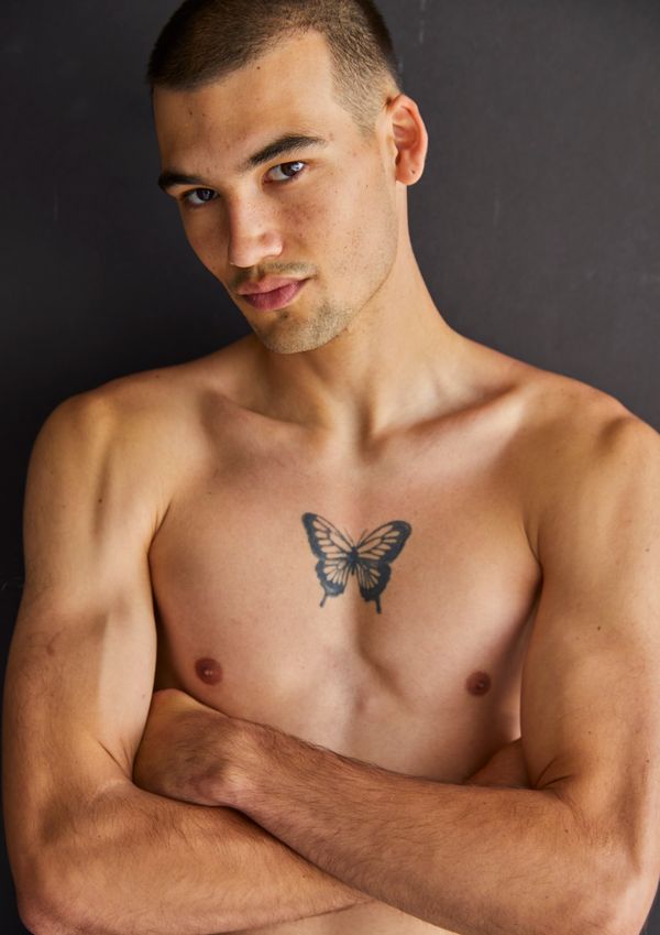 Model ISAAC MIDDLETON