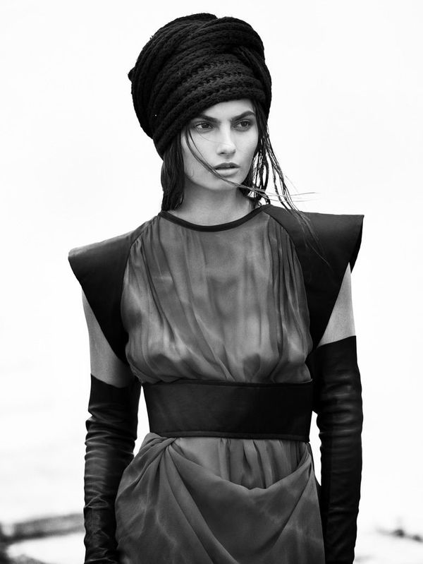 Model RAYNE IVANUSHKA