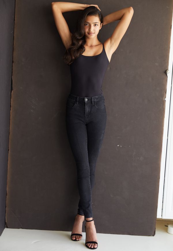 Model GABRIELLE BOOTH