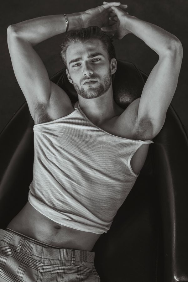 Model MATTHEW POLLOCK