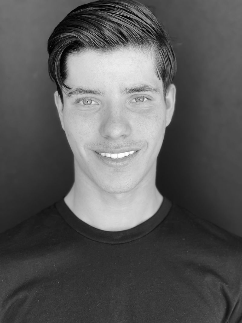 ASHTON GRAY - WHITE CROSS MANAGEMENT display picture 1