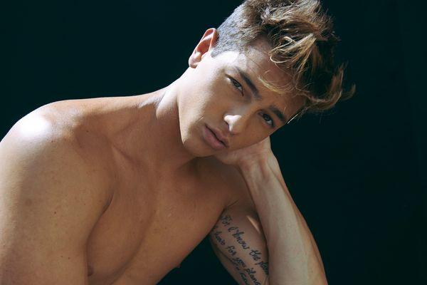 Model CHRISTIAN JOHNSON