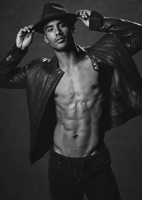 Model RICKY JOHNSON