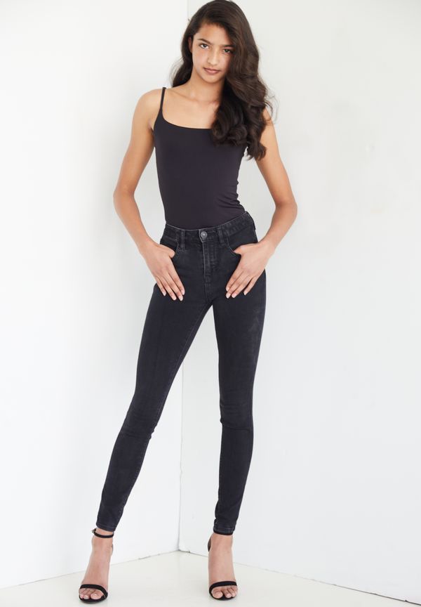 Model GABRIELLE BOOTH