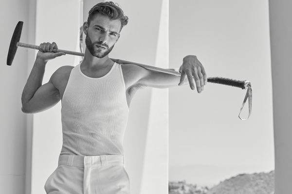 Model MATTHEW POLLOCK