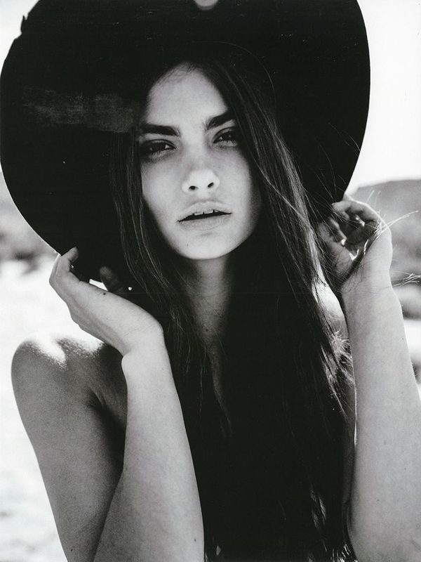 Model RAYNE IVANUSHKA