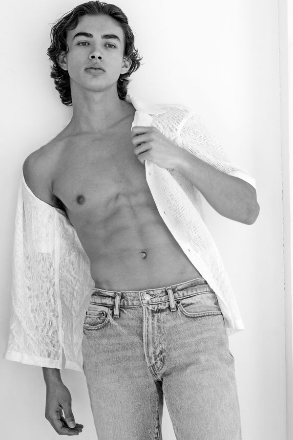 Model Thomas Jenkins 