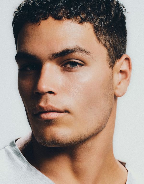 Model PATRICK HEANEY