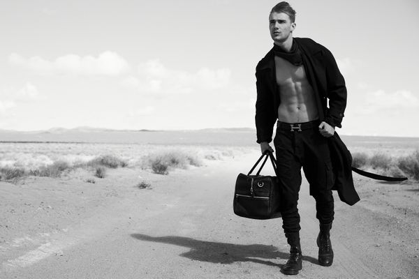 Model MATTHEW POLLOCK 