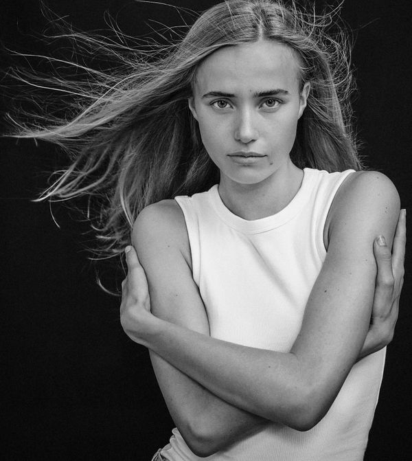 Model MEENTE DOGGENAAR