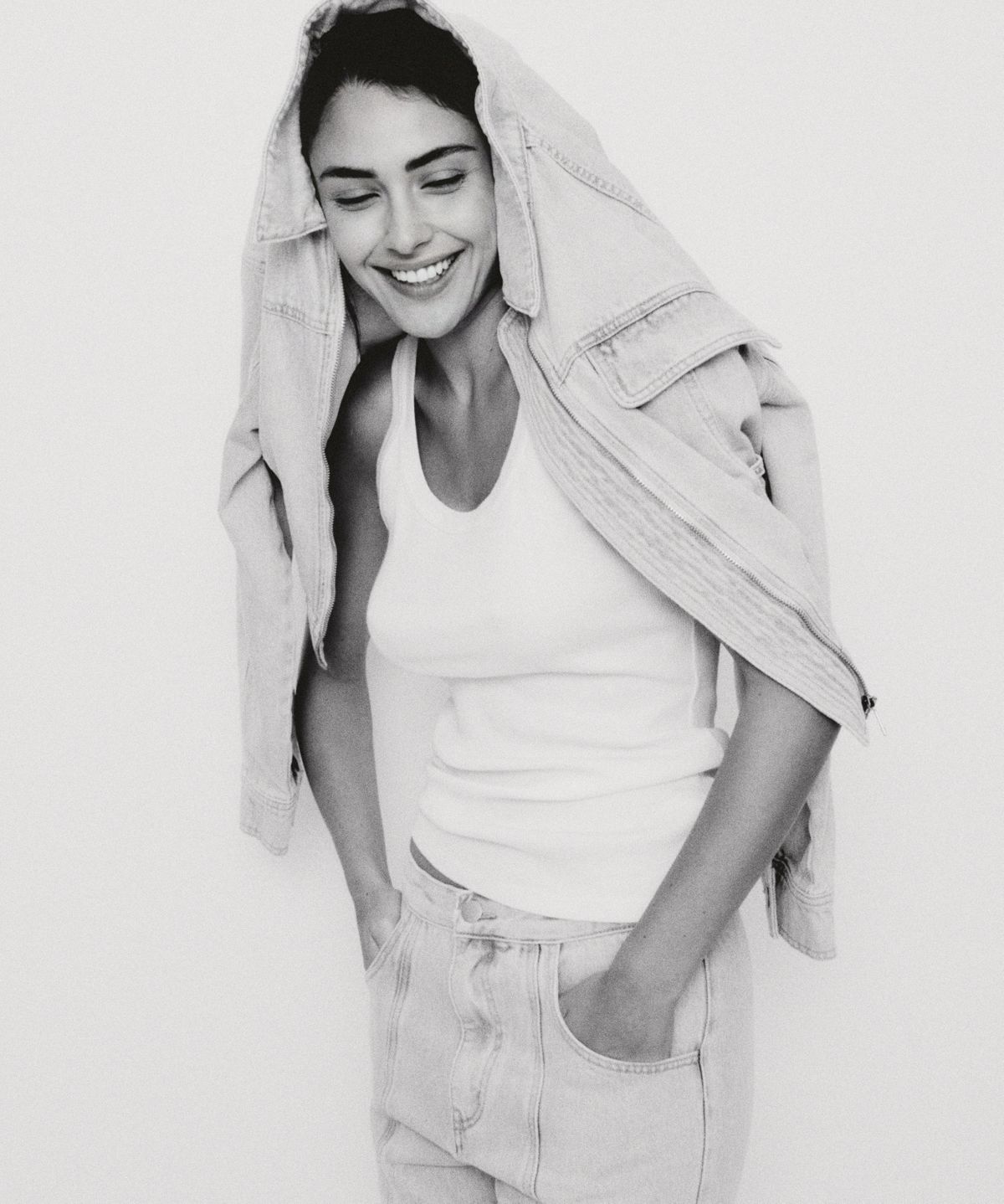 MODEL MARIA DIEZMA