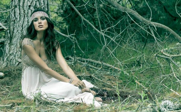 Model GABRIELA HURST