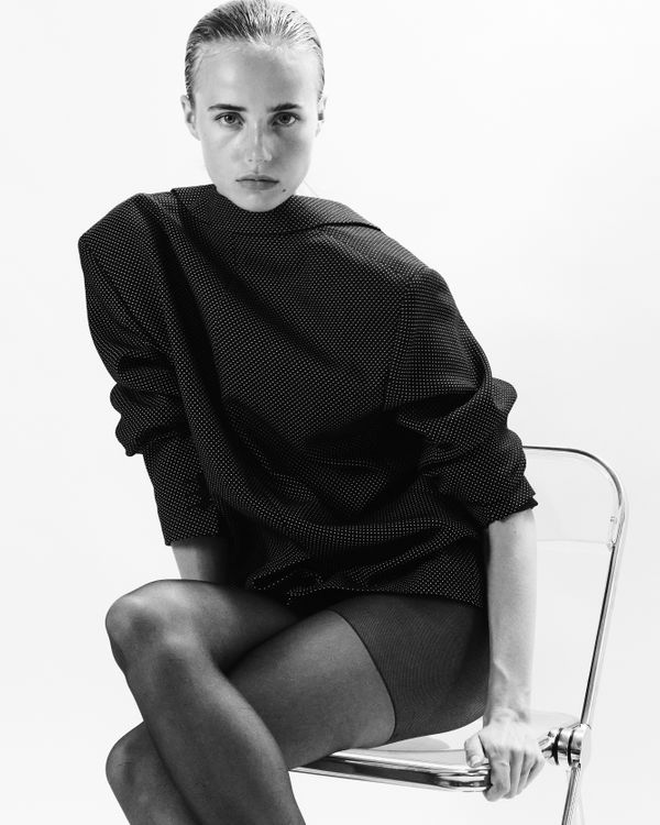 Model MEENTE DOGGENAAR