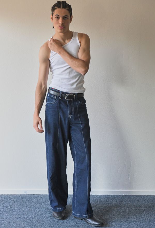 Model CHRISTOPHER CHASE