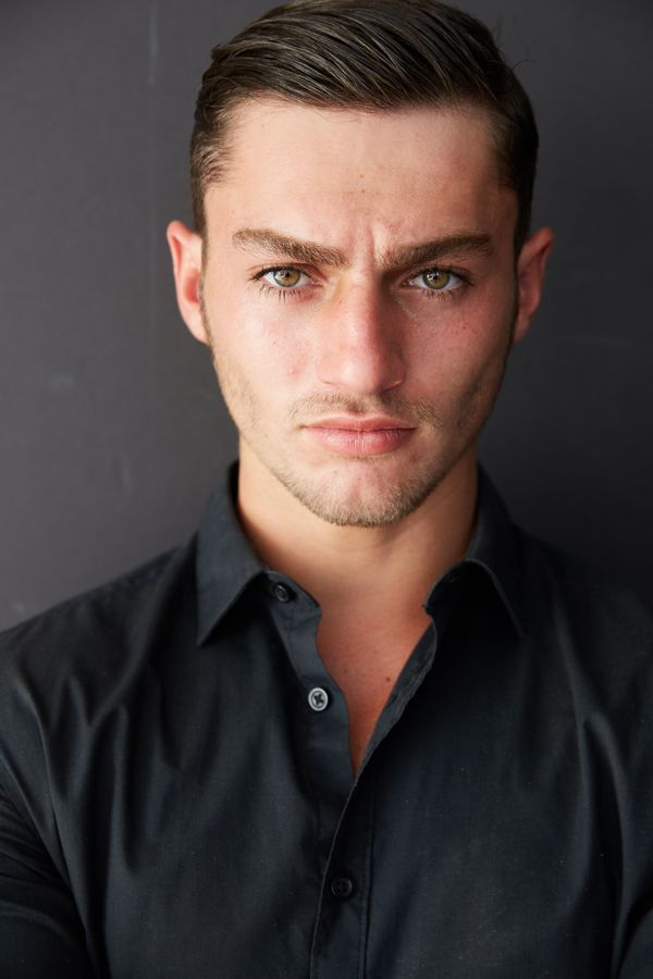 Model Tayne De Villiers