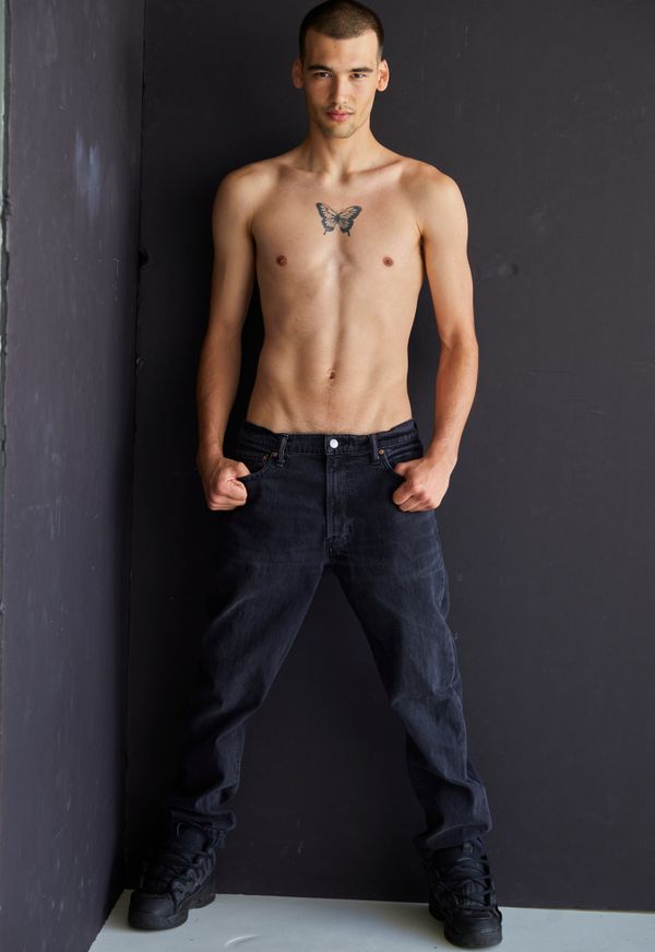 Model ISAAC MIDDLETON