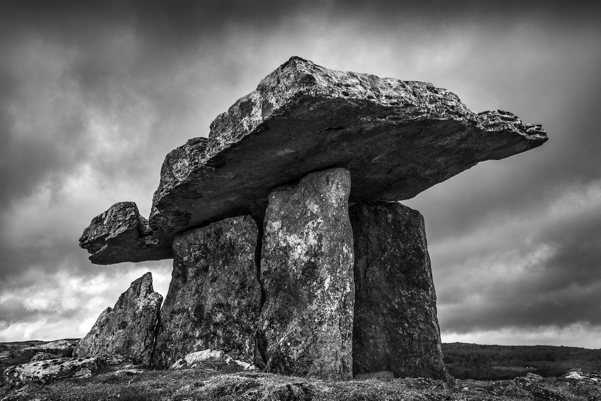 Poulnabrone dolmen, Glenslane, County Clare