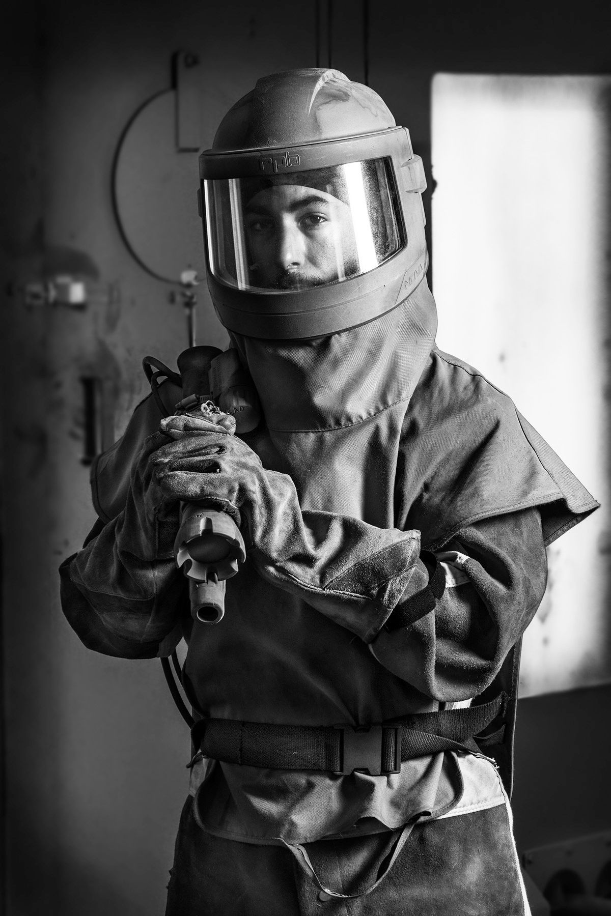 Mr. Nunez, Spray Painter