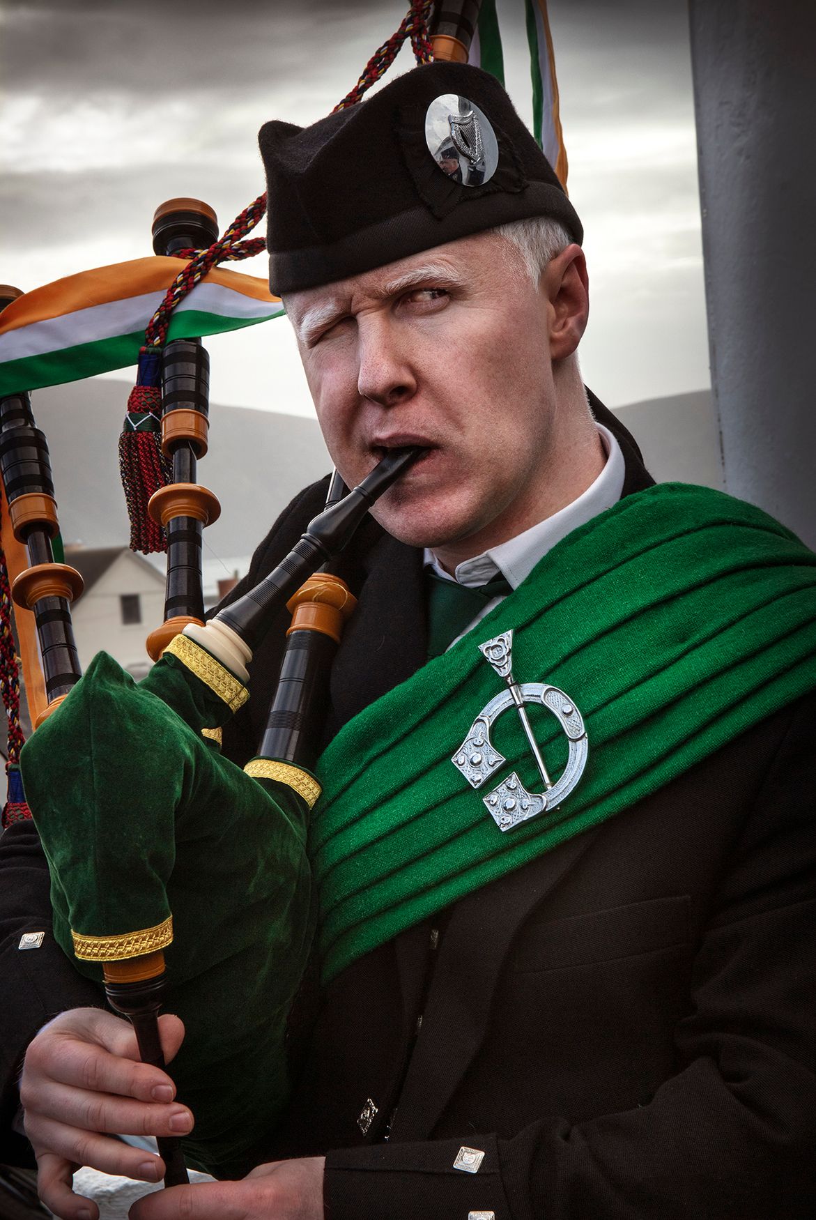 Conall tuning up Saint Patrick's Day, Achill Island