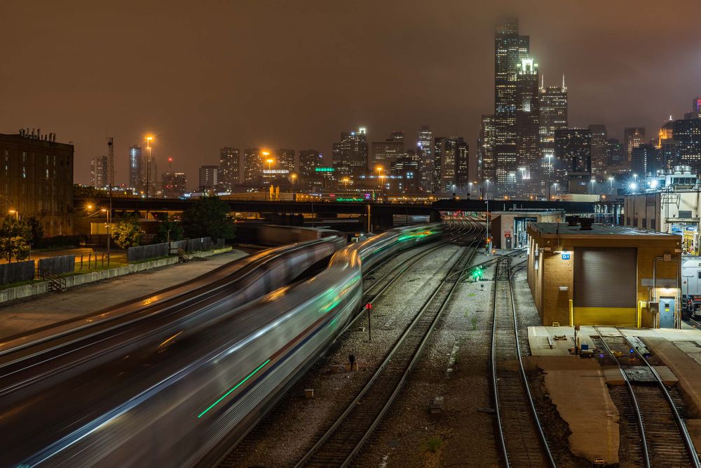 chicago_18th_street_bridge_train_blur.jpg