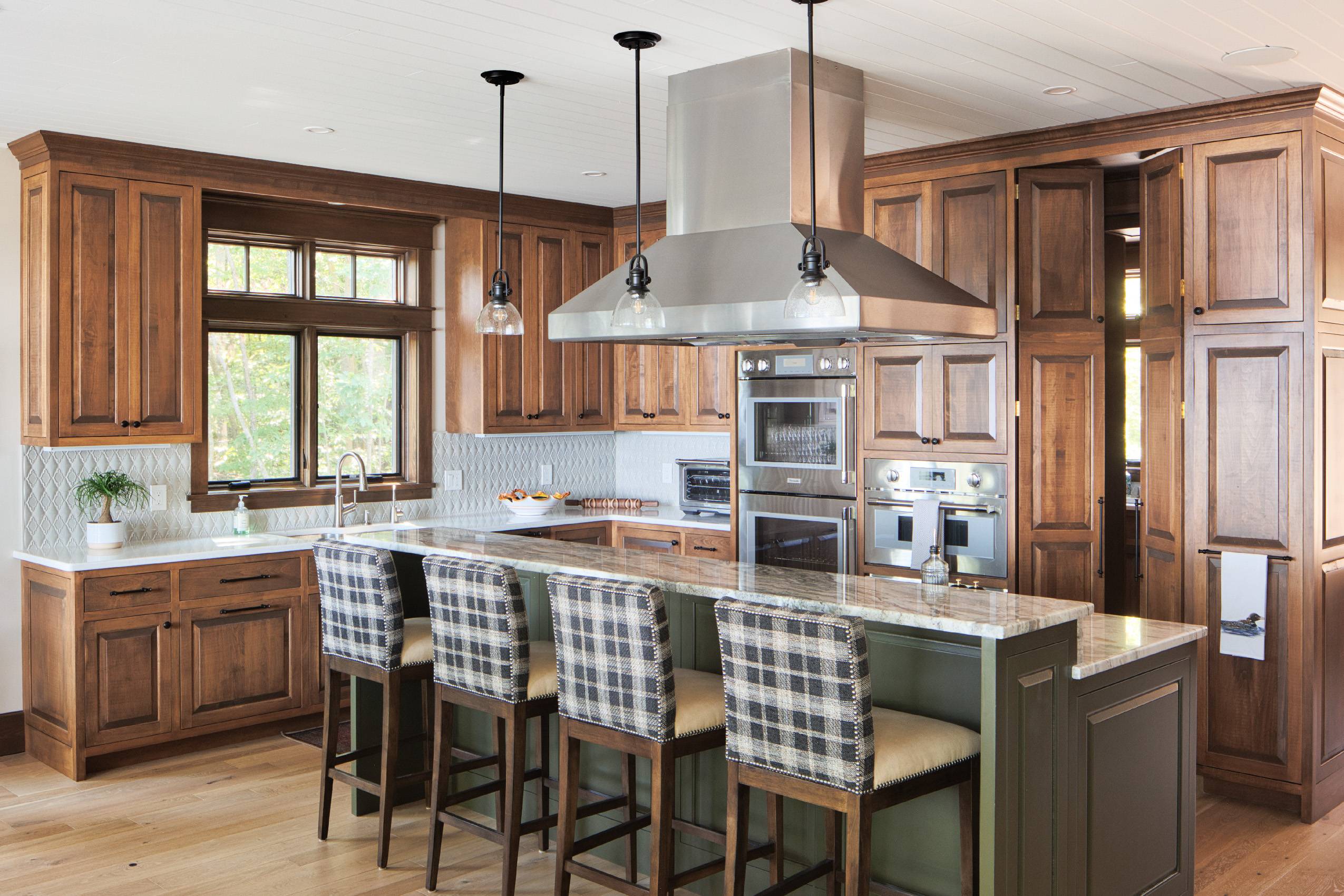 Cobalt_Canal Rd_Kitchen doors open.jpg