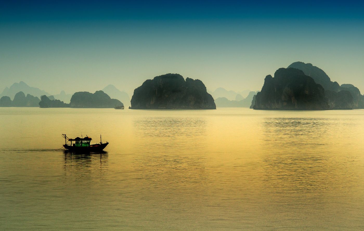 1halong_bay.jpg