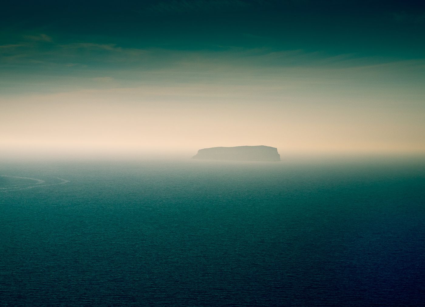 1santorini.jpg