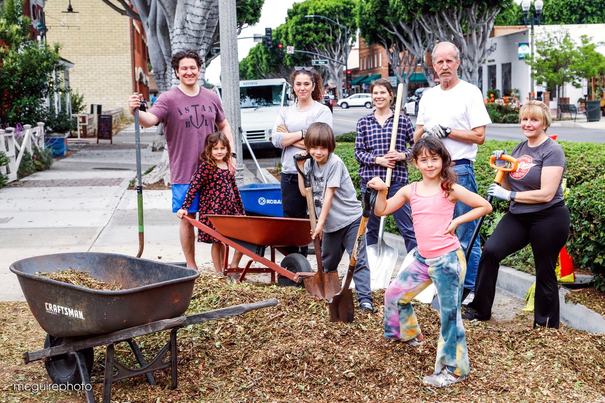 Tustin Community Garden Web1.jpg