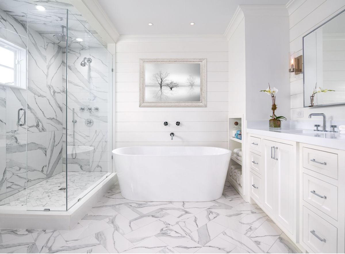 362 Pine Creek_bath_1083.jpg