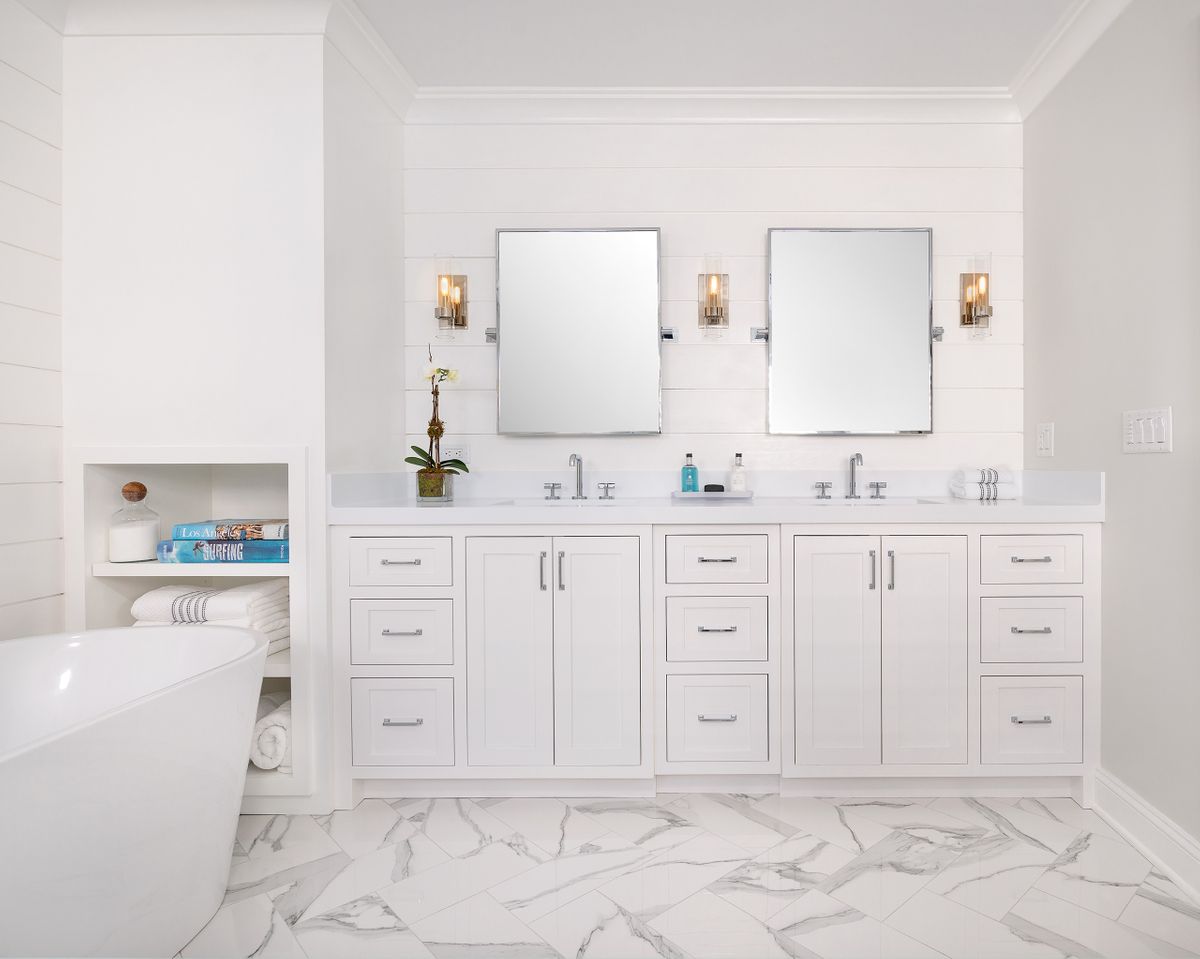 362 Pine Creek_bath_1103.jpg