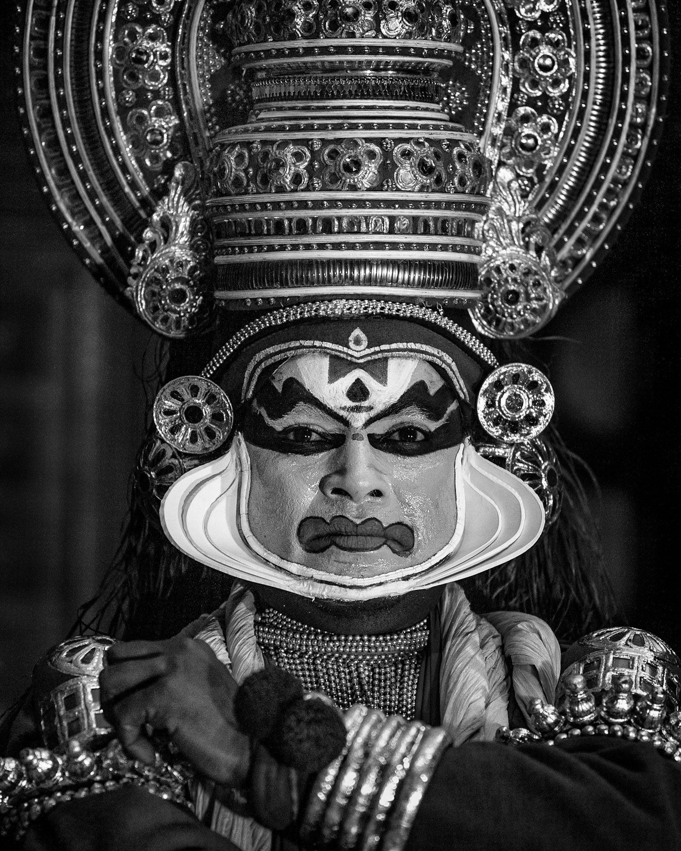 The Kathakali Hero in performance (Kochi, Kerala) work.artisans-24.jpg