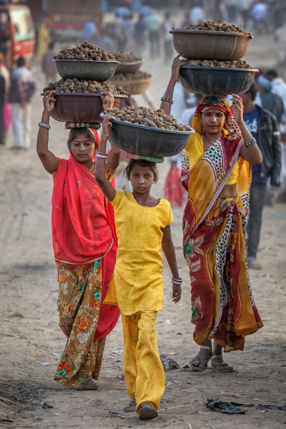 THE PUSHKAR MELA III:  The Dung Collectors